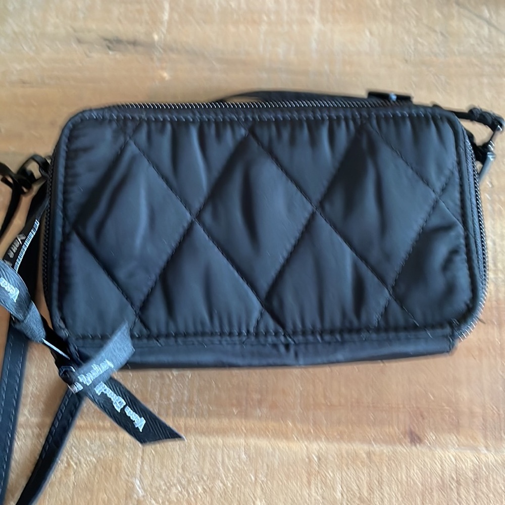 Vera Bradley Black Crossbody - Picture 5 of 7